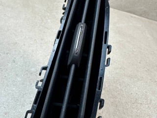 дефлектор обдува салона Maserati Levante 1 поколение 2017, 3.0 л., бензин, АКПП, белый, внедорожник 5 дв., полный привод, 6700749220