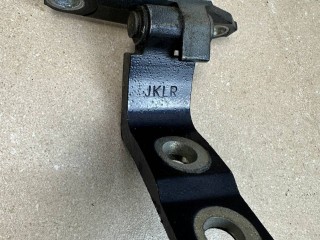 петля двери Infiniti EX 1 поколение 2010, 3.7 л., бензин, АКПП, серый, внедорожник 5 дв., полный привод, 82420JK000