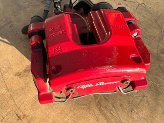 суппорт задний правый Alfa Romeo 2021, 2.1 л., дизель, АКПП, чёрный, внедорожник 5 дв., полный привод, 00505513550