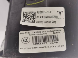 бардачок Tesla Model X 1 поколение 2018, L1S, АКПП, хетчбэк 5 дв., полный привод, 1003327-21-P
