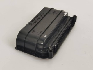 Крышка вентиляционного клапана Tesla Model X 1 поколение 2018, L1S, АКПП, хетчбэк 5 дв., полный привод, 1068034-00-C