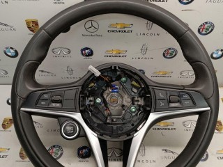 руль Alfa Romeo Giulia 2 поколение 2018, 2.0 л., задний привод, 01561382690