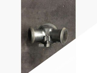 заслонка дроссельная Land Rover Discovery 3 поколение 2007, 2.7 л., дизель, 4S7Q9L444CK, 90350056