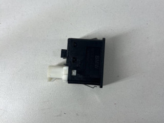 разъем AUX / USB BMW i3 L01 2016, правый руль, 9266607