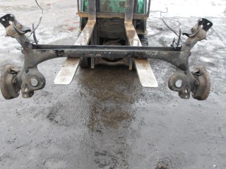 балка подвески задняя Peugeot 308 1 поколение [рестайлинг] 2012, 1.6 л., дизель, МКПП, хетчбэк 5 дв.