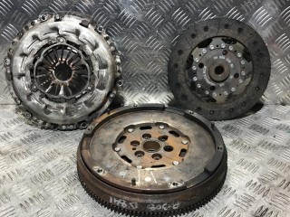 комплект сцепления Peugeot 308 1 поколение [рестайлинг] 2013, 1.6 л., робот, хетчбэк 5 дв.