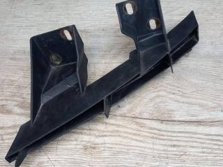 Крепление бампера переднего Audi Q7 4L 2007, 4.2 л., BAR, бензин, АКПП, 6y / z7s, внедорожник 5 дв., полный привод, 4L0807334