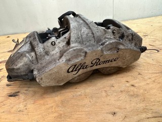 суппорт передний правый Alfa Romeo Stelvio 1 поколение 2018, 2.0 л., АКПП, серый, внедорожник 5 дв., полный привод, 01, 50553640