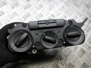 блок управления печки / климат-контроля Volkswagen Golf 4 поколение 2005, 1.4 л., бензин, МКПП, хетчбэк 5 дв.