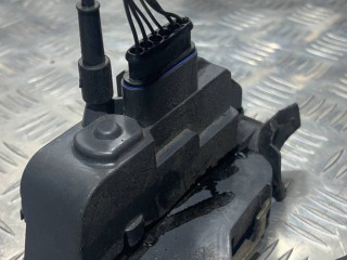 замок двери передней левой Renault Megane 2 поколение 2003, 1.6 л., бензин, 5МКПП, хетчбэк 5 дв.