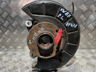 ступица передняя левая Volkswagen Passat B7 2014, 1.4 л., CAXA, бензин, АКПП, седан, 1K0615311F, 3C0407253G