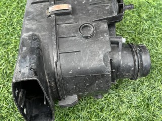 корпус воздушного фильтра Maserati Quattroporte 6 поколение [рестайлинг] 2019, 3.0 л., бензин, АКПП, чёрный, седан, задний привод, 670038727