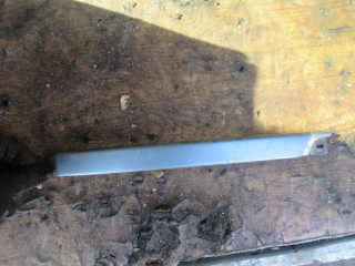 ресничка (ус) левой фары Audi A6 4A/C4 1995