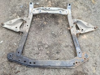 балка подвески передняя (подрамник) Dacia Sandero 1 поколение 2009, 1.4 л., бензин, МКПП, хетчбэк 5 дв.