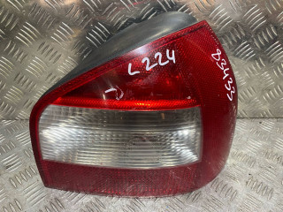 фонарь задний правый Audi A3 8L [рестайлинг] 2002, 1.9 л., дизель, 5МКПП, черный, хетчбэк 5 дв.