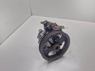 насос гидроусилителя руля Toyota RAV4 2 поколение (XA20) 2003, 2.0 л., дизель, МКПП, полный привод