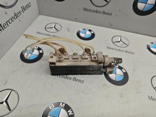 клапана пневмоподвески Mercedes-Benz S-Класс W220 [рестайлинг] 2004, A2203200258