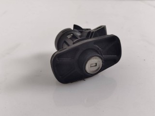 замок багажника Mercedes-Benz CLS-Класс C218 [рестайлинг] 2016, 3.0 л., OM 642.852, дизель, АКПП, белый 799, седан, задний привод, правый руль, A2047500061