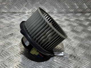 моторчик печки Mitsubishi Carisma 1 поколение 1996, 1.6 л., бензин, хетчбэк 5 дв.