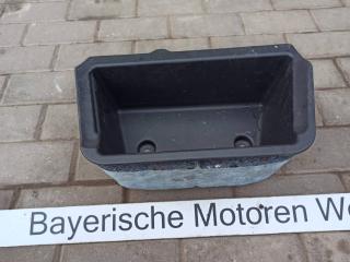 ящик под инструменты BMW i4 G26 2022, электро, АКПП, 7951242