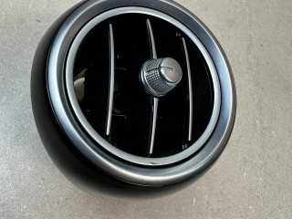 дефлектор обдува салона Mercedes-Benz GLC-Класс X253/C253 2015, A2058303804