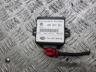 блок управления светом Audi A4 B5 [рестайлинг] 2000, 2.8 л., бензин, МКПП, универсал, 4B0907357