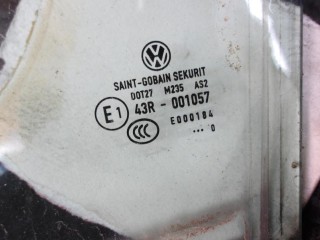 стекло двери передней левой Volkswagen Caddy 3 поколение 2010