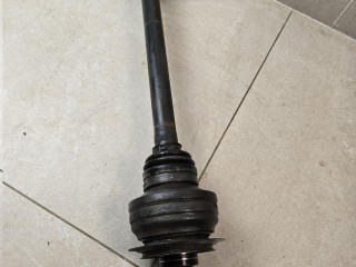 полуось задняя (приводной вал, ШРУС) Mercedes-Benz C AMG W204 2009, 6.3 л., бензин, АКПП, серый, седан, задний привод, A2043501610