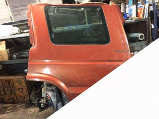 крыло заднее левое Land Rover Discovery 2 поколение 2002