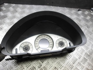 щиток приборов (приборная панель) Mercedes-Benz E-Класс W211/S211 2005, 4.0 л., дизель, АКПП, седан, A2115400547