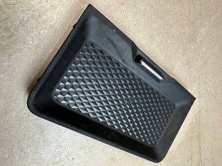 пластик Land Rover Range Rover Evoque L551 2020, 2.0 л., бензин, АКПП, белый, внедорожник 5 дв., полный привод, правый руль, K8D2024G74A