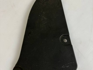 заглушка заднего бампера под крюк Maserati Levante 1 поколение 2017, 3.0 л., A630HP, дизель, АКПП, blue, внедорожник 5 дв., полный привод, правый руль, 670065803