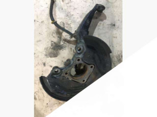 кулак поворотный правый Land Rover Discovery 3 поколение 2008, 2.7 л., TD, дизель