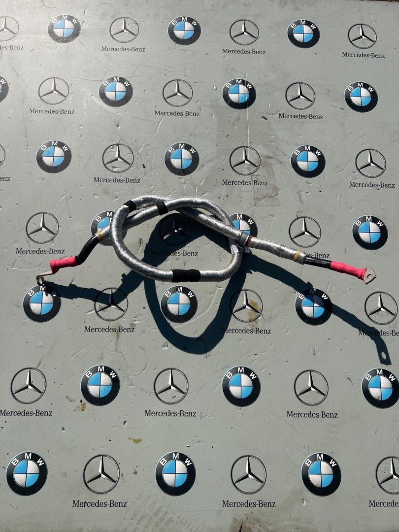 плюсовой провод аккумулятора BMW 2022, 3.0 л., B58B30C, бензин, АКПП, c36, купе, полный привод, 8485065 - фото №1