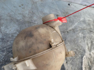 бачок расширительный Citroen C3 1 поколение 2004, 1.4 л., KFV (TU3JP), бензин, 5МКПП, бордо, хетчбэк 5 дв.