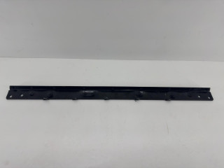 распорка стоек BMW X5 G05 2021, 51647421704