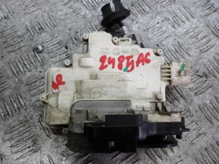 замок двери передней правой Audi A6 C5 [рестайлинг] 2005, 2.4 л., бензин, АКПП, седан, 4F1837016