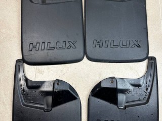 брызговик Toyota 2023, 2.8 л., 1GD-FTV, дизель, АКПП, чёрный, пикап, полный привод, правый руль, 766210K160, 766220K160, 766250K330, 766260K330