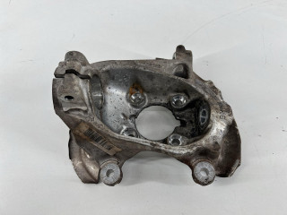кулак поворотный левый BMW i3 L01 2016, правый руль, 6852159