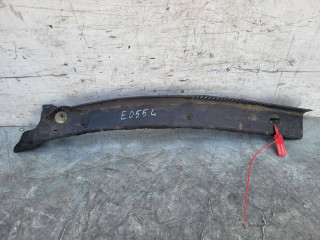 дождевик Audi A4 B5 1997, 1.6 л., бензин, 5МКПП, седан, 8D1819403A