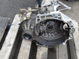 КПП механическая (МКПП) Volkswagen Golf 4 поколение 2001, 1.4 л., бензин, МКПП, DUW