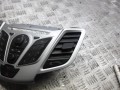 магнитола Ford Fiesta 6 поколение [рестайлинг] 2014, 1.3 л., бензин, МКПП, хетчбэк 5 дв., 8A6T18K811AD - фото №4