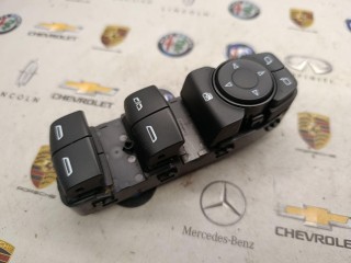 блок управления стеклоподъемниками Chevrolet Malibu 9 поколение [рестайлинг] 2020, 1.5 л., бензин, 84513464