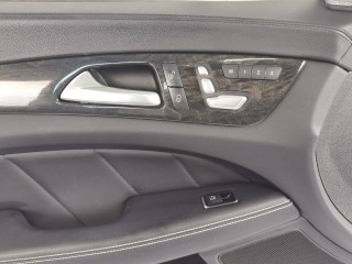 кнопка центрального замка Mercedes-Benz CLS-Класс C218 [рестайлинг] 2016, 3.0 л., OM 642.852, дизель, АКПП, белый 799, седан, задний привод, правый руль, A2049058402, A20490584029107