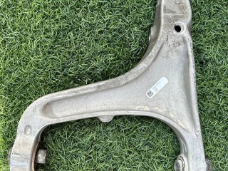 рычаг передний левый Maserati Quattroporte 6 поколение [рестайлинг] 2019, 3.0 л., бензин, АКПП, чёрный, седан, задний привод, 06700071800