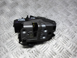 замок двери передней правой Ford Fiesta 6 поколение [рестайлинг] 2014, 1.3 л., бензин, МКПП, хетчбэк 5 дв., 8A6AA21812BC