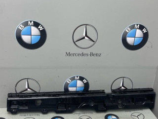 Кронштейн накладки на порог лев. BMW 6 GT G32 2019, 3.0 л., B58B30, бензин, 7387357, 5177738357