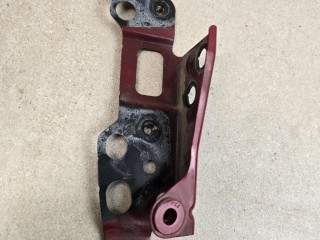 Крепление бампера переднего Fiat 124 Spider 1 поколение 2020, 1.4 л., АКПП, кабриолет, 9R