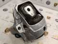 подушка крепления двигателя Porsche 2022, 2.0 л., бензин, АКПП, 8R0199381 - фото №2