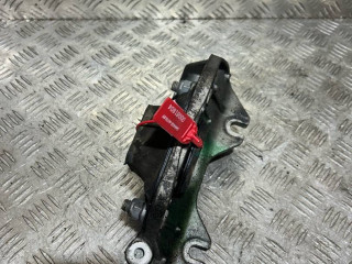 подушка крепления КПП Dacia Duster 1 поколение 2013, 1.5 л., K9K 898, дизель, 6МКПП, внедорожник 5 дв.